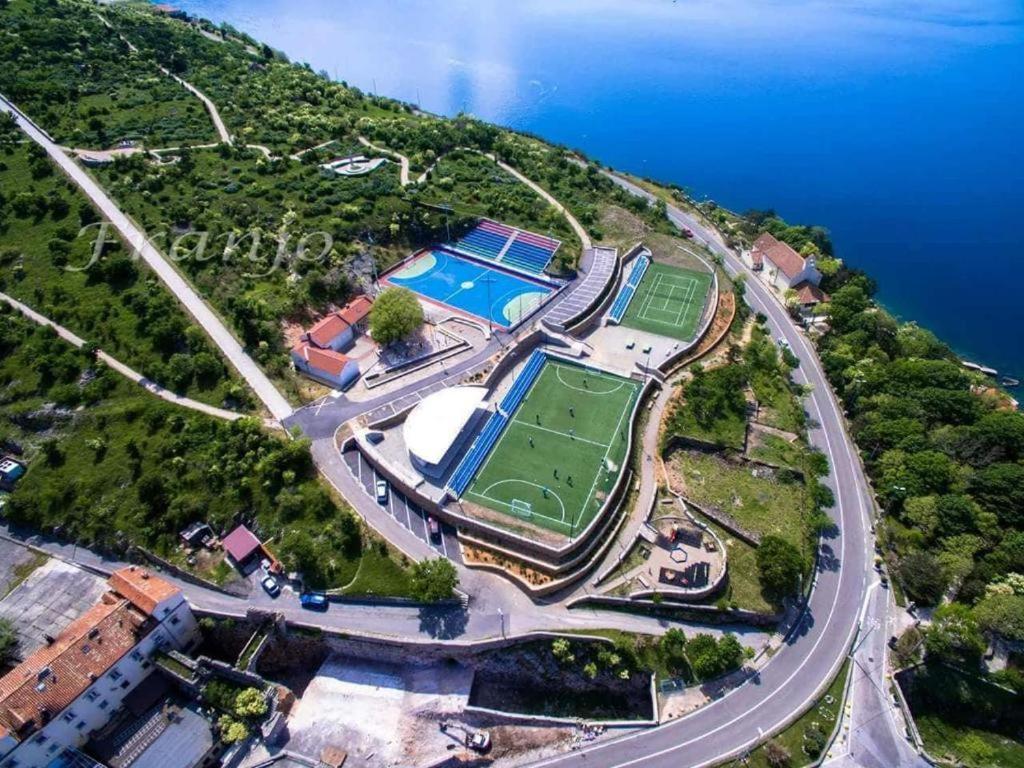 Apartman Pod Nehajem Lägenhet Senj  Exteriör bild