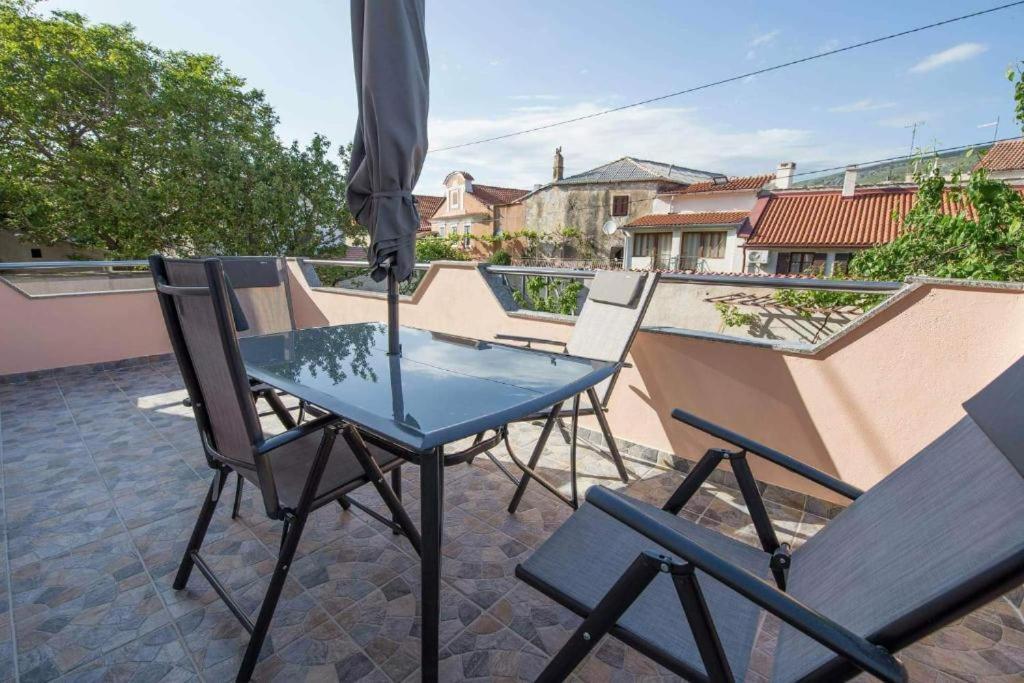 Apartman Pod Nehajem Lägenhet Senj  Exteriör bild