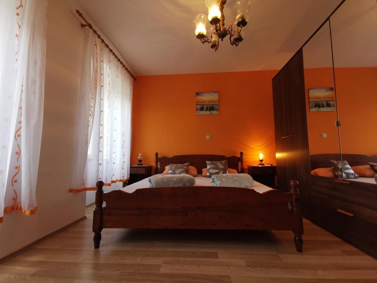 Apartman Pod Nehajem Lägenhet Senj  Exteriör bild