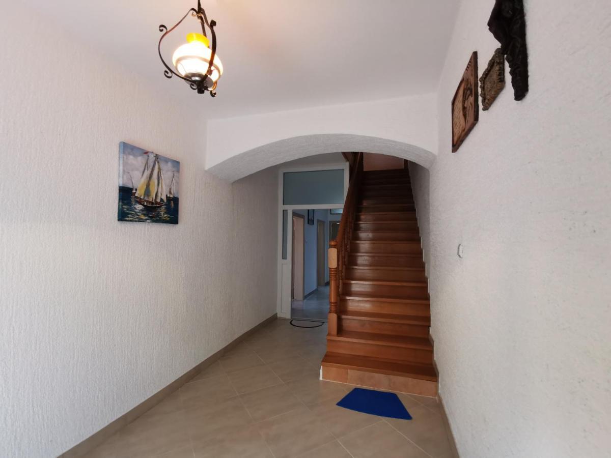 Apartman Pod Nehajem Lägenhet Senj  Exteriör bild