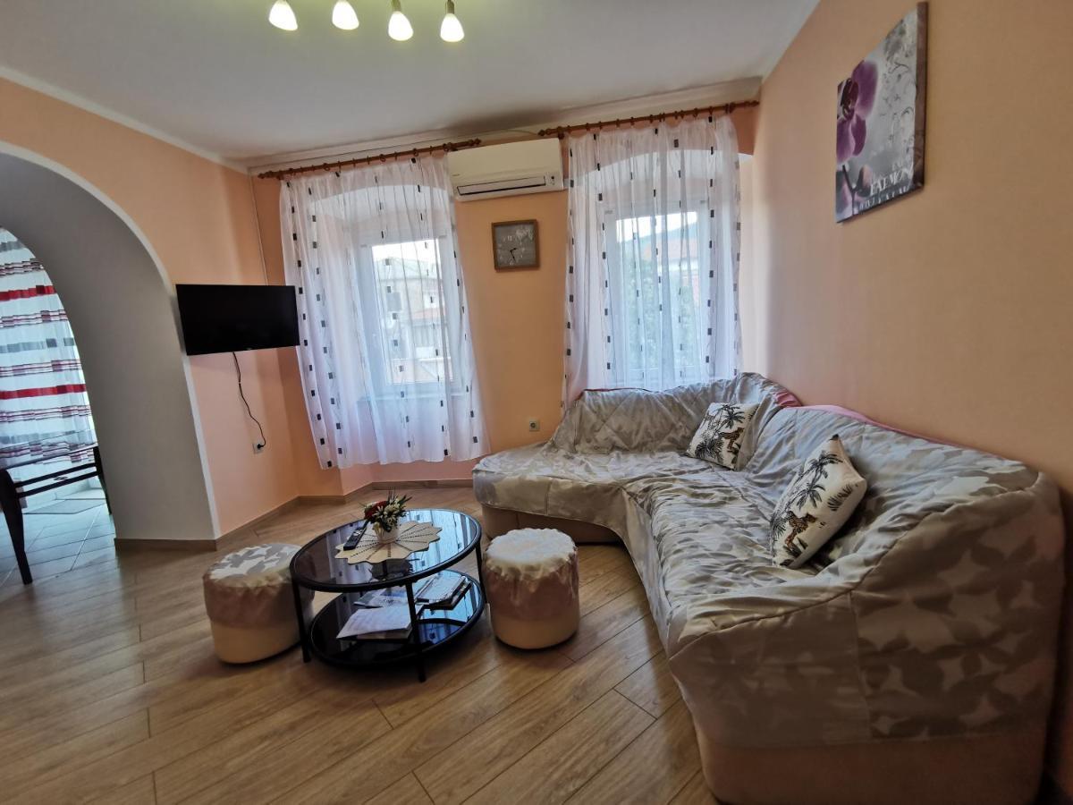 Apartman Pod Nehajem Lägenhet Senj  Exteriör bild