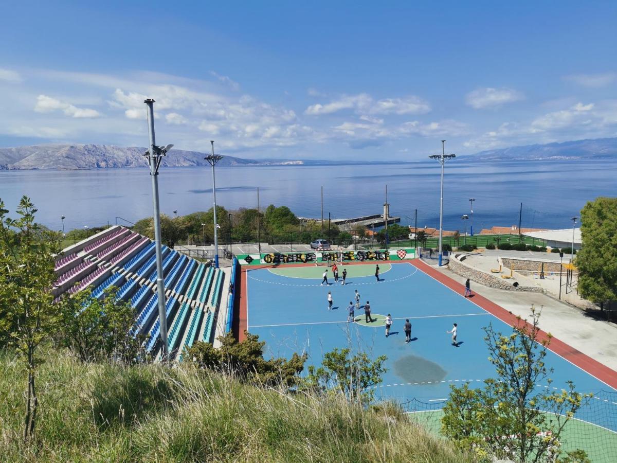 Apartman Pod Nehajem Lägenhet Senj  Exteriör bild