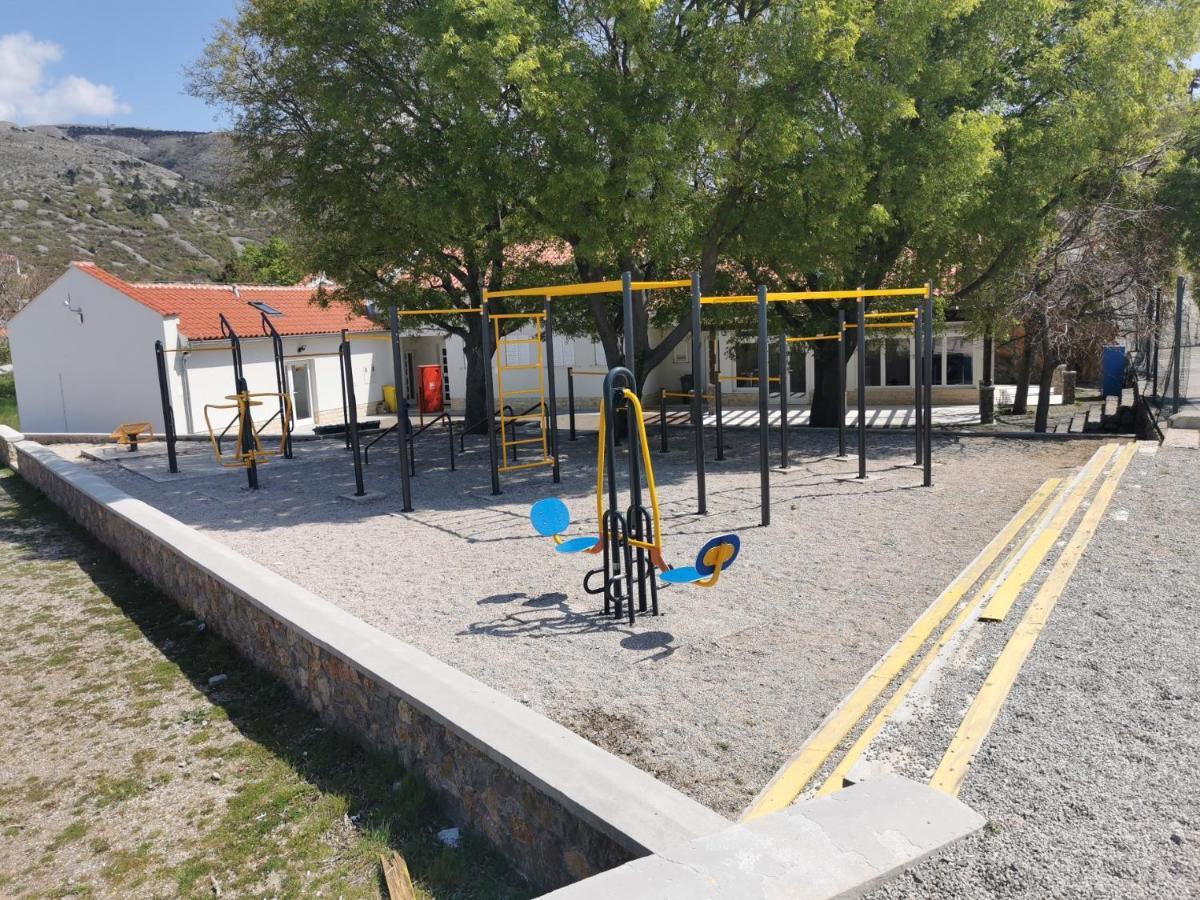 Apartman Pod Nehajem Lägenhet Senj  Exteriör bild