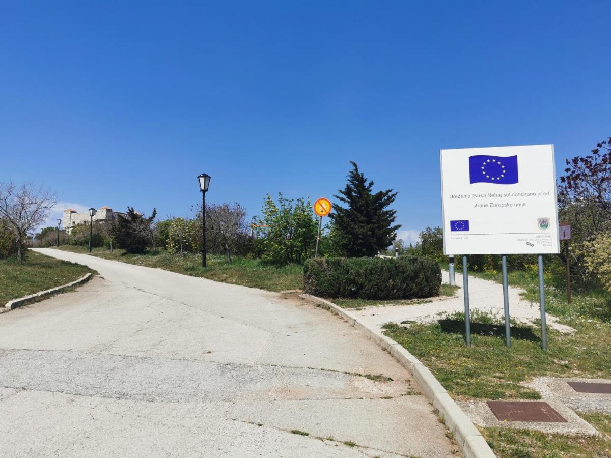 Apartman Pod Nehajem Lägenhet Senj  Exteriör bild