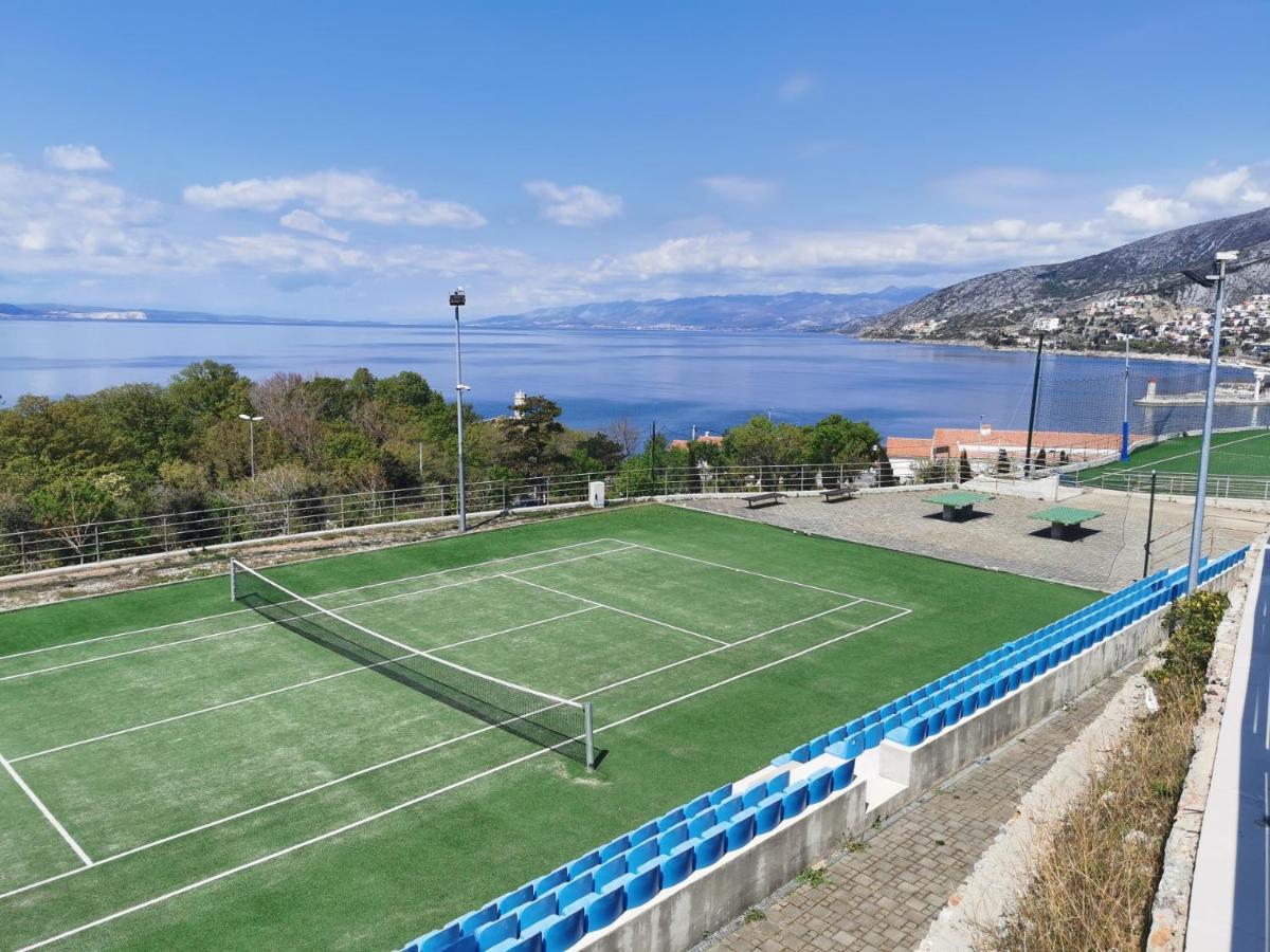 Apartman Pod Nehajem Lägenhet Senj  Exteriör bild