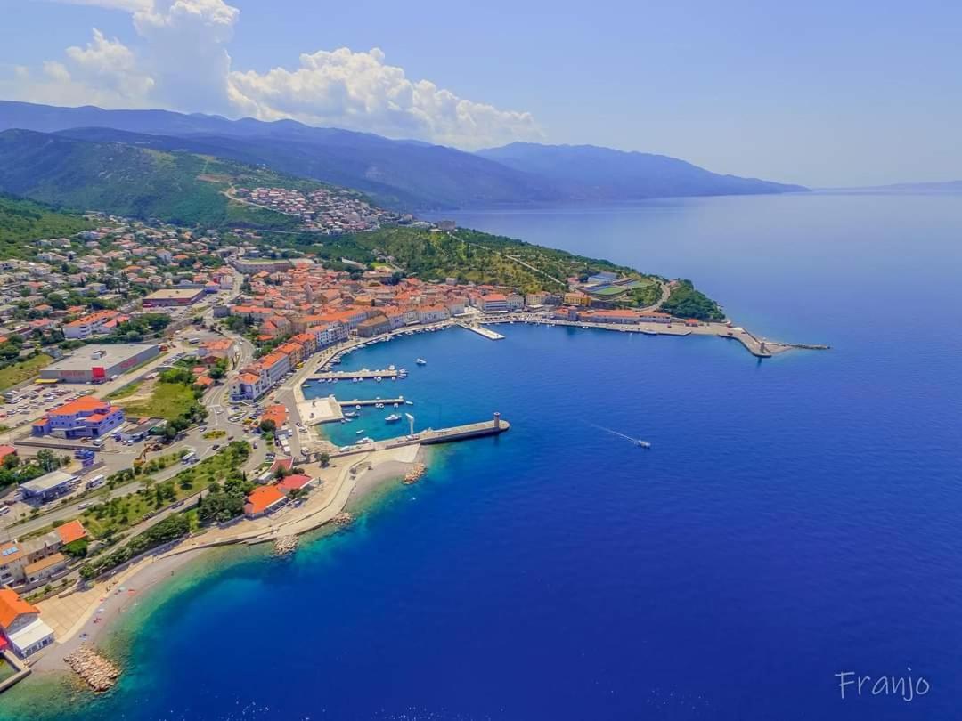 Apartman Pod Nehajem Lägenhet Senj  Exteriör bild