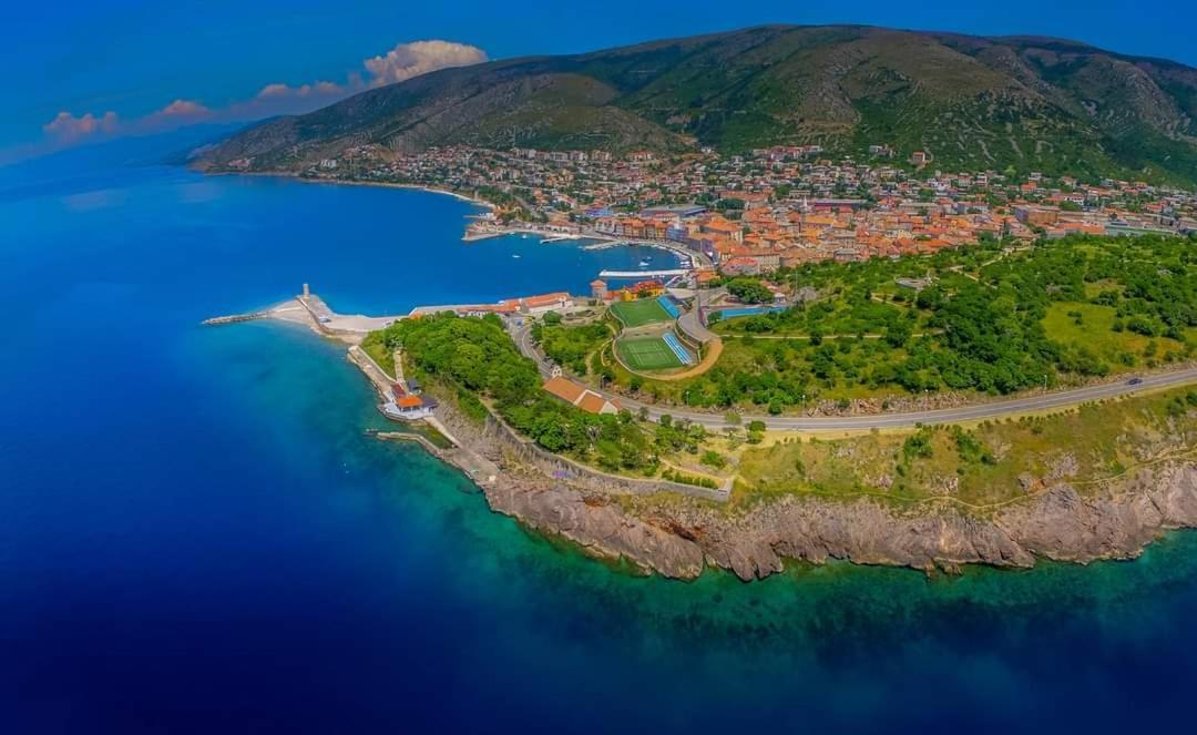 Apartman Pod Nehajem Lägenhet Senj  Exteriör bild