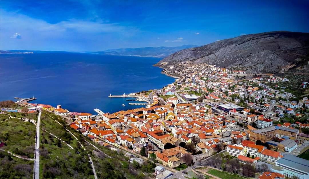 Apartman Pod Nehajem Lägenhet Senj  Exteriör bild