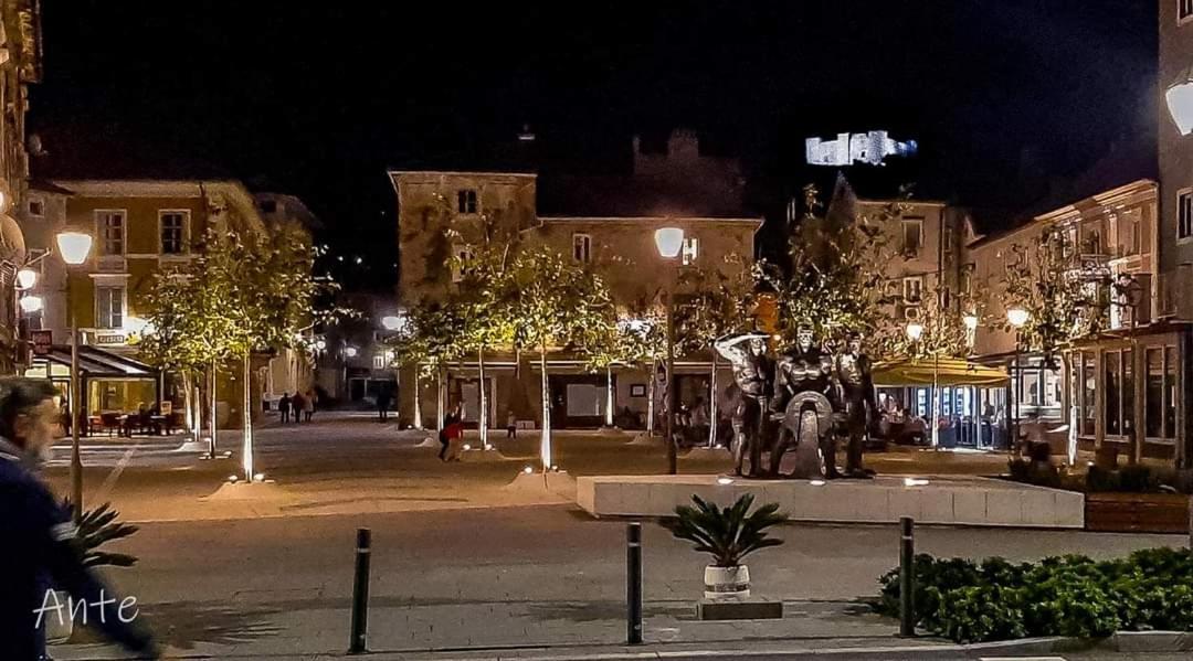 Apartman Pod Nehajem Lägenhet Senj  Exteriör bild