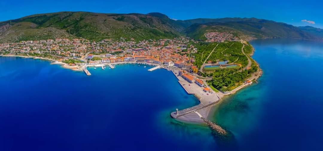 Apartman Pod Nehajem Lägenhet Senj  Exteriör bild